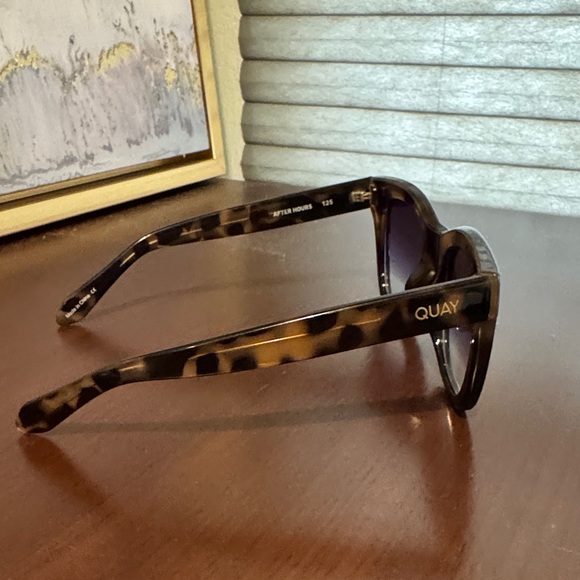 Quay Tort Black/ Black Fade Lens After Hours Square Women's Sunglasses - Picture 4 of 10